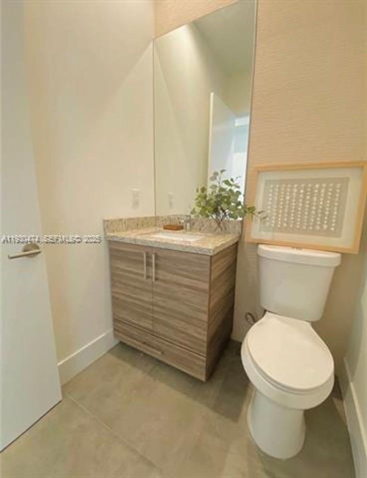 3653 3653 SW 25th St TH 3653 - Photo 5 of 20