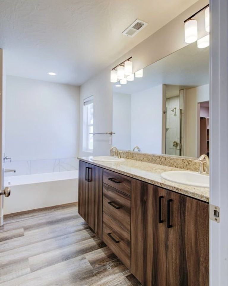 668 E Fiddlers Cove Dr #75 - Photo 7 of 9