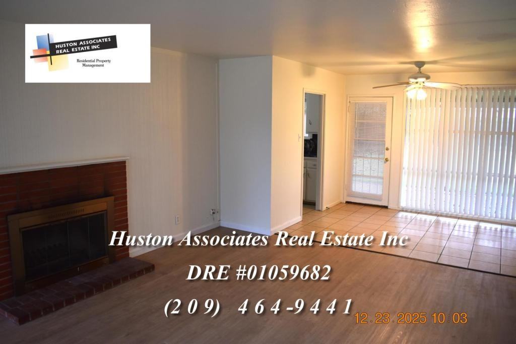 1714 Del Rio Dr - Photo 3 of 13