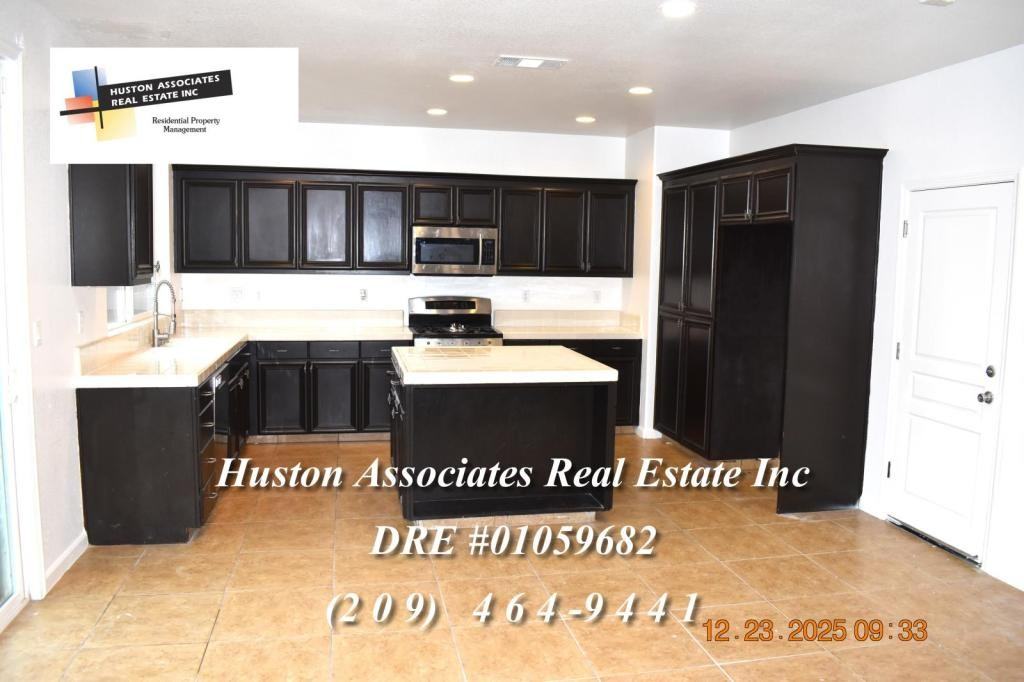 5953 Pebblestone Way - Photo 7 of 21