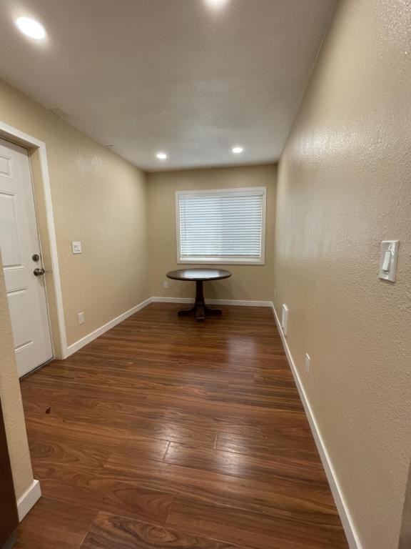 939 Se Stephens St #201 - Photo 3 of 7