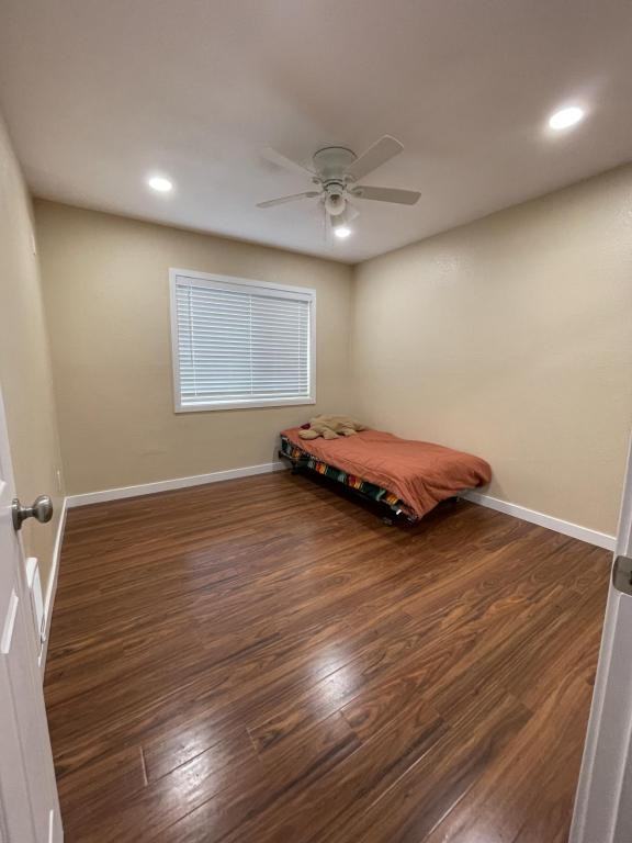 939 Se Stephens St #201 - Photo 4 of 7