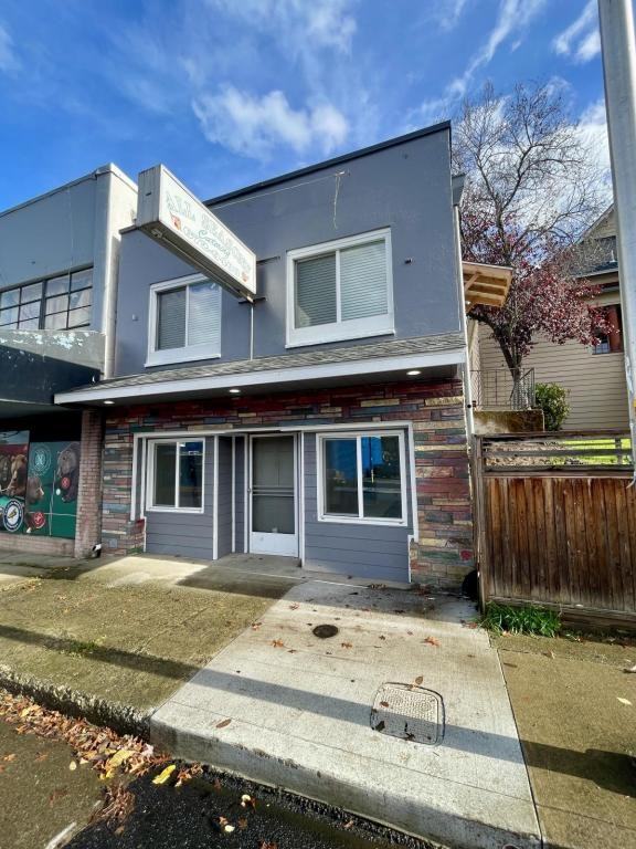 939 Se Stephens St #201 - Photo 7 of 7