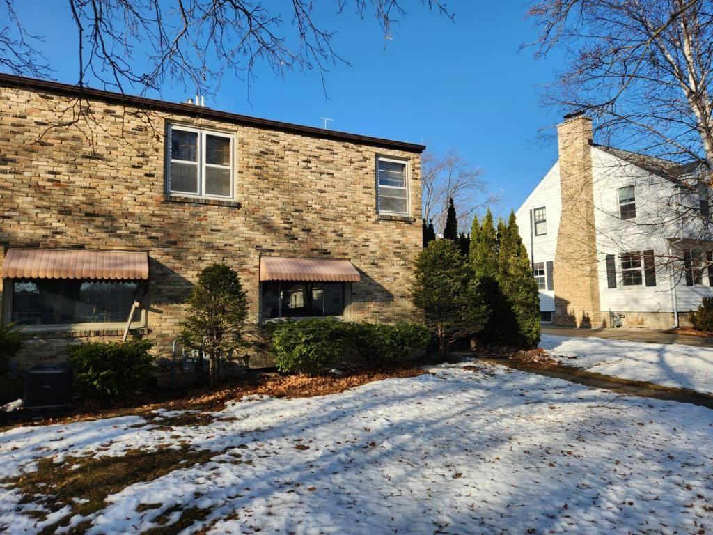 1240 N 9th St - Photo 2 of 21