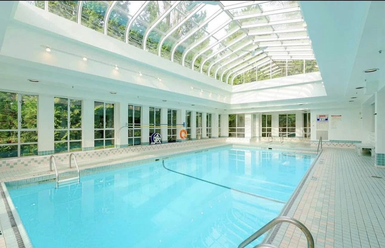 555 Austin Ave - Photo 3 of 20