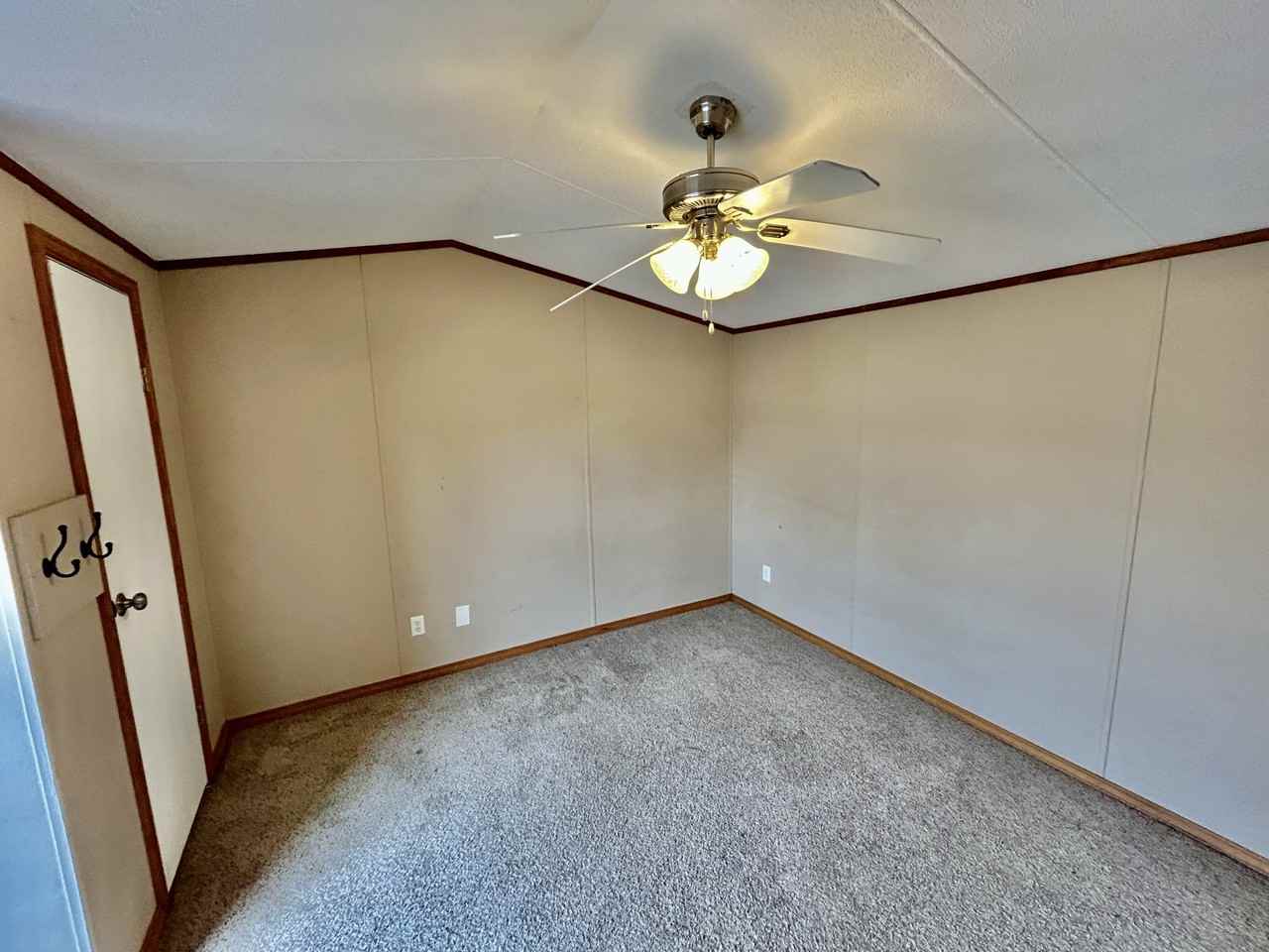 16840 County Roadgarden Oaks #4 - Photo 2 of 9