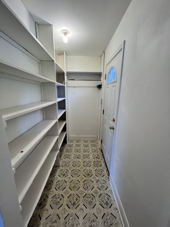 276 Probus Dr - Photo 5 of 12