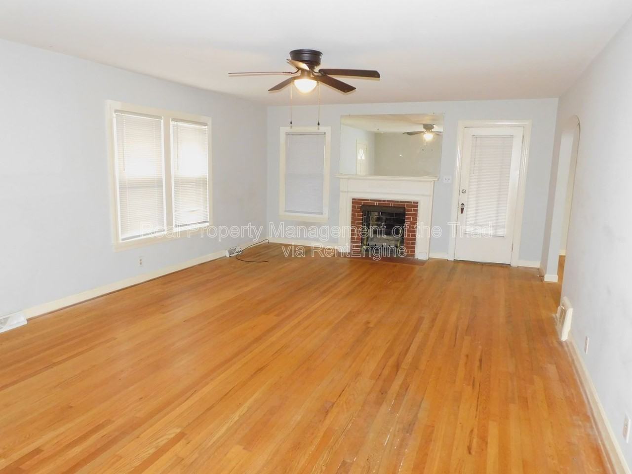 3713 Cherry St - Photo 4 of 25