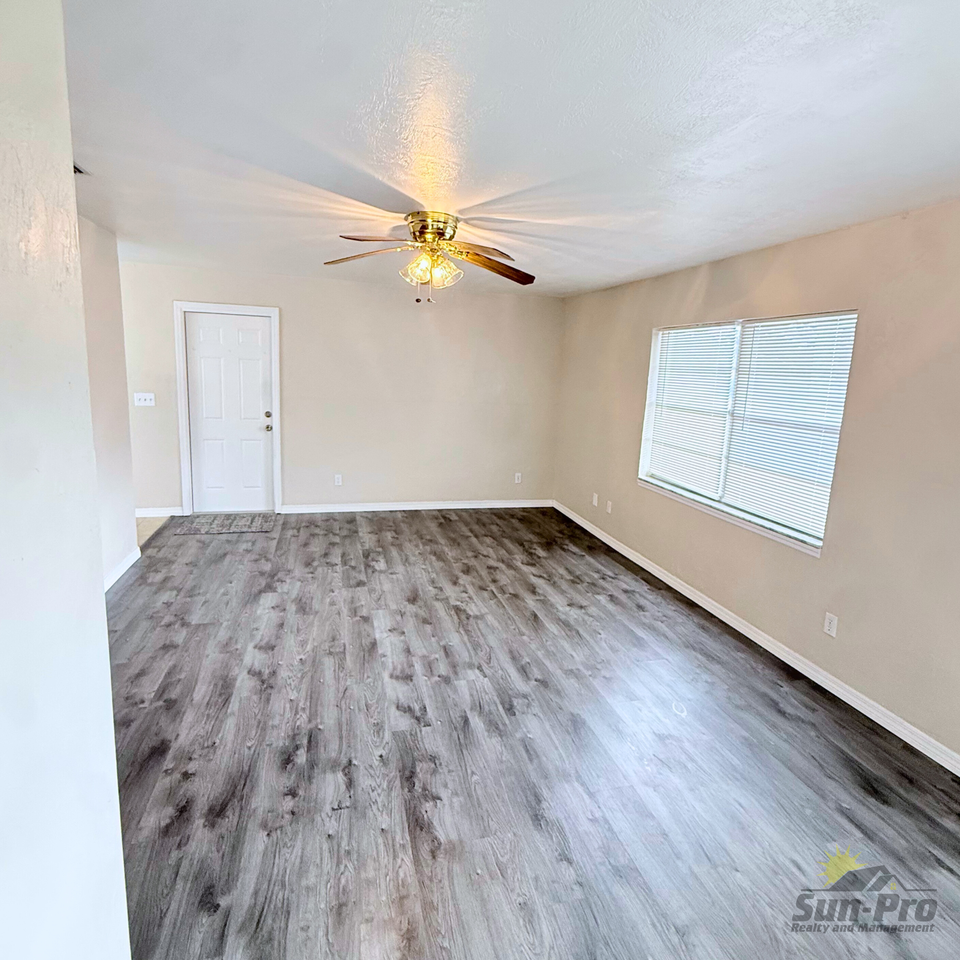 1985 Big Oak Dr - Photo 5 of 16