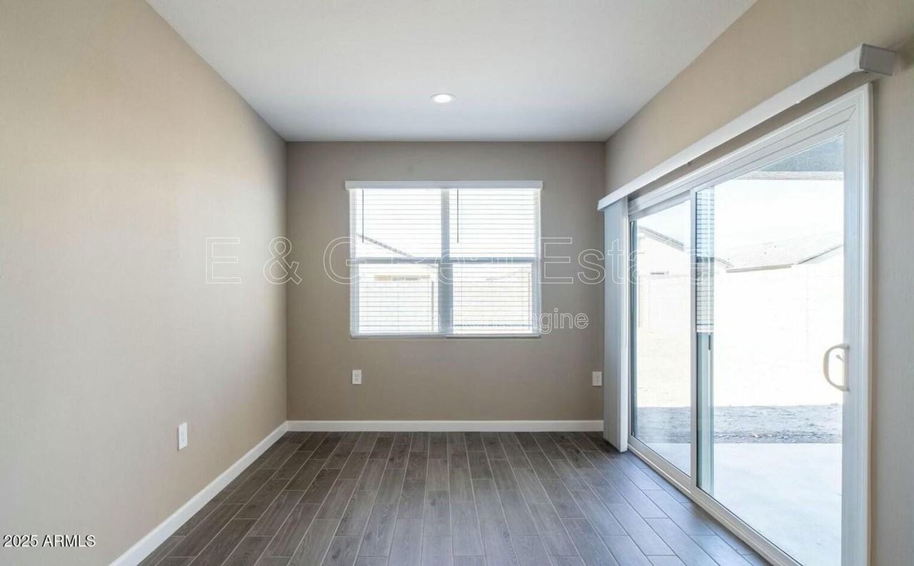 2480 S 241st Ave - Photo 6 of 17