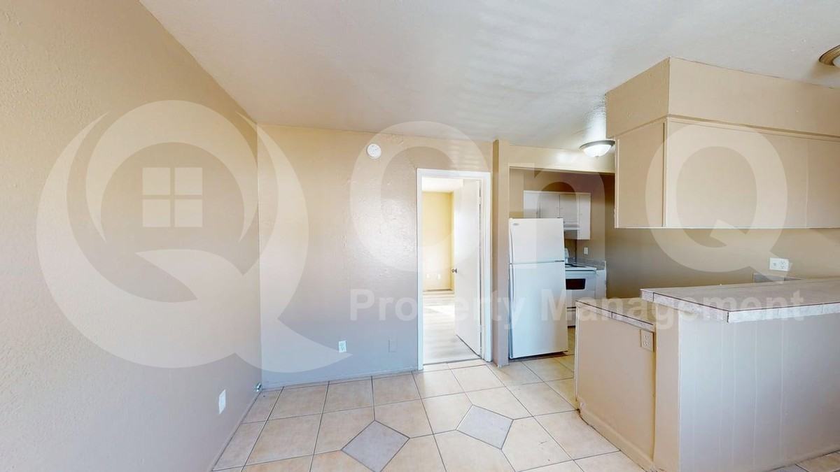 14 S 31st Ave #1 - Photo 6 of 13