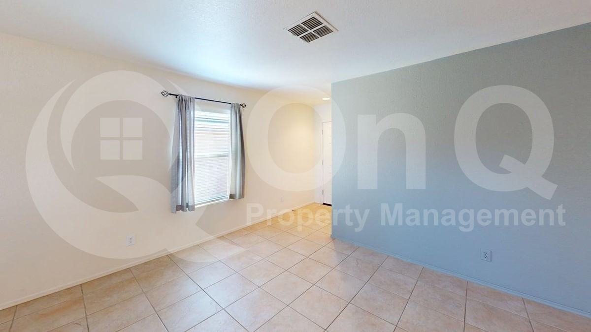 1096 W Camino Hombre Viejo - Photo 6 of 18