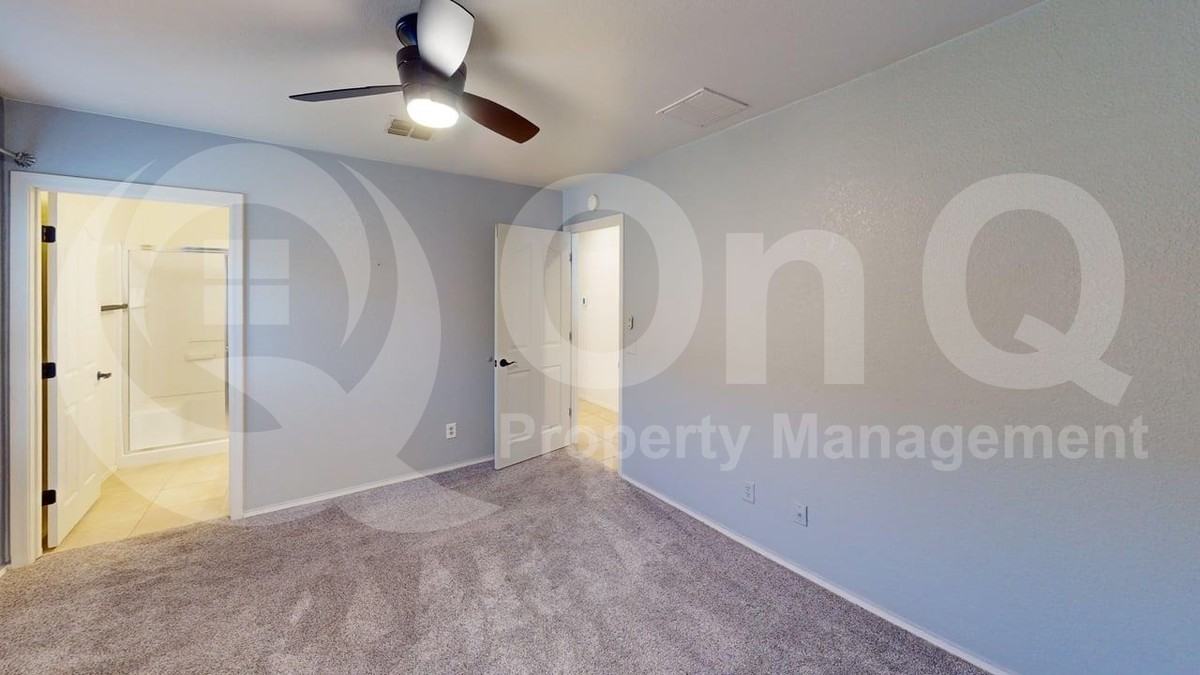 1096 W Camino Hombre Viejo - Photo 7 of 18