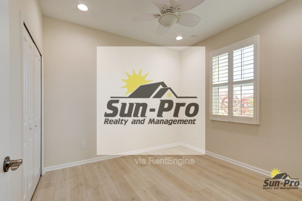 301 Low Tide Ln - Photo 7 of 36