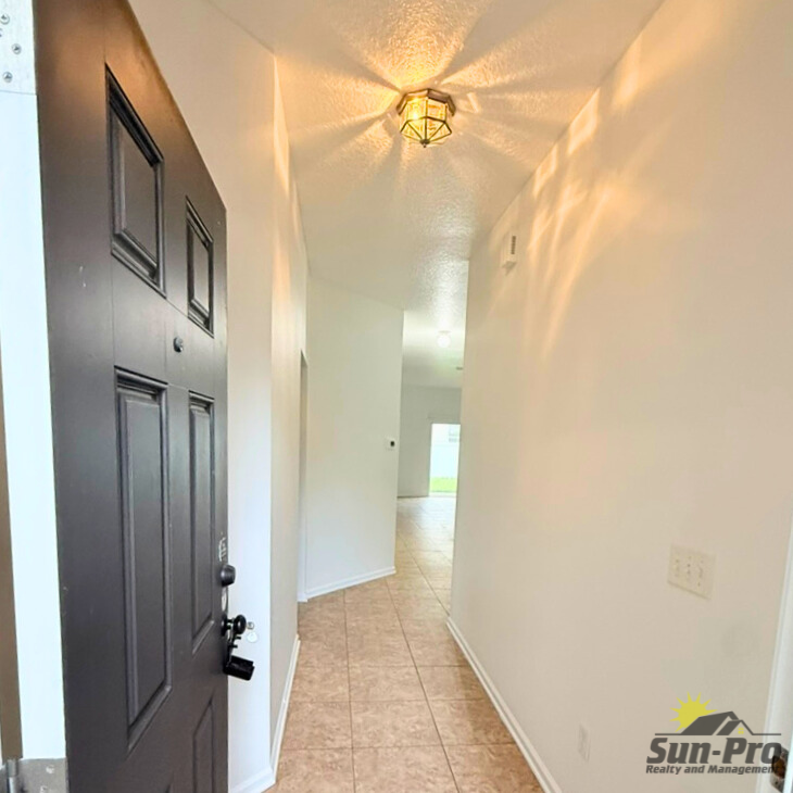 1932 Cove Point Rd - Photo 3 of 22