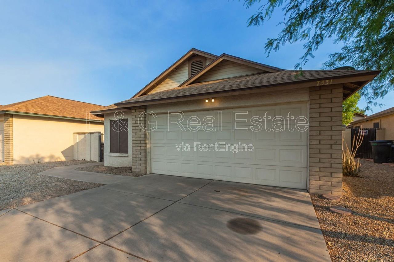 7331 W Paradise Dr - Photo 2 of 24