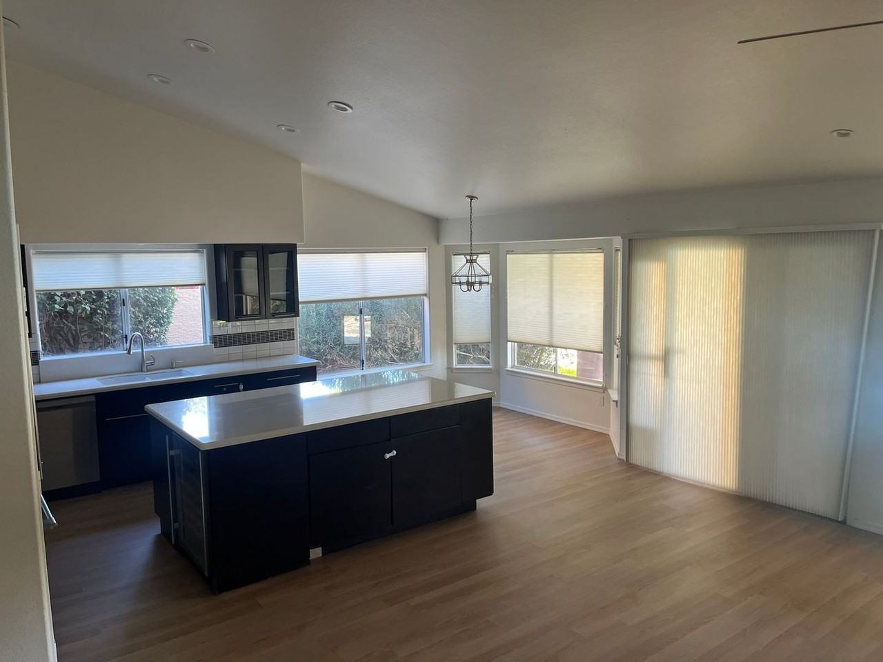 3721 S Hawthorn Dr - Photo 6 of 21