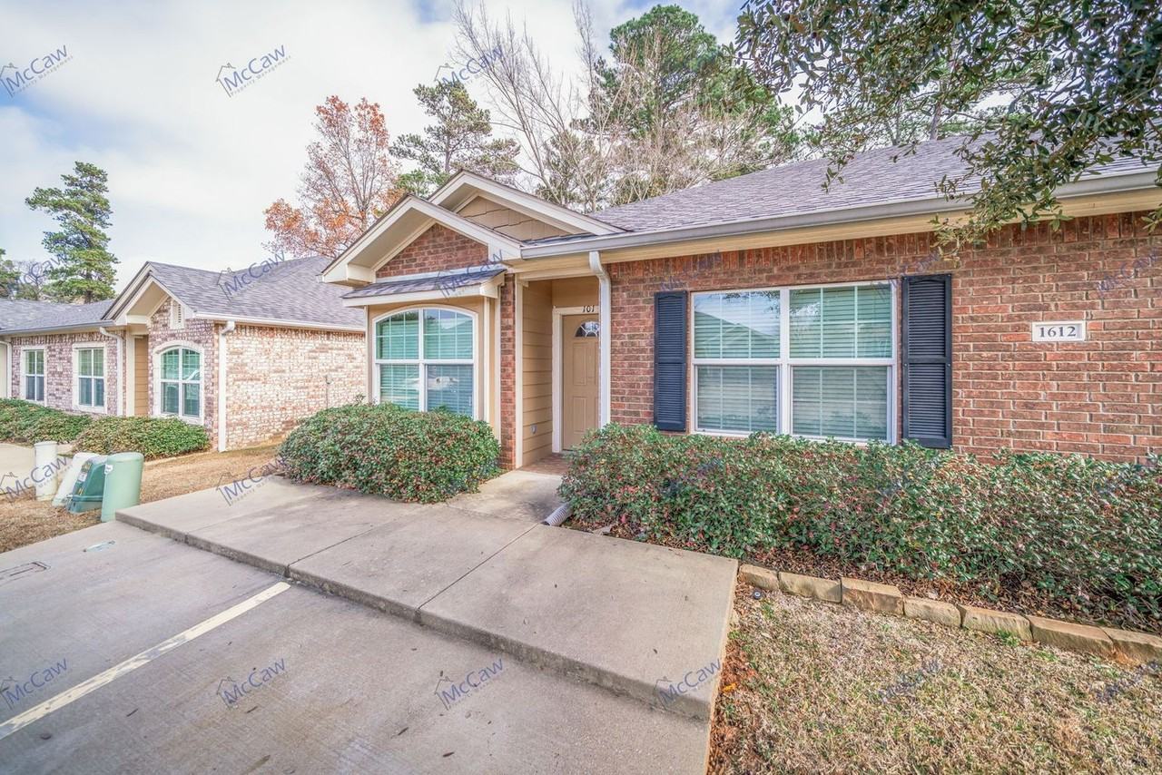 1612 Stanley Dr #101 - Photo 3 of 26