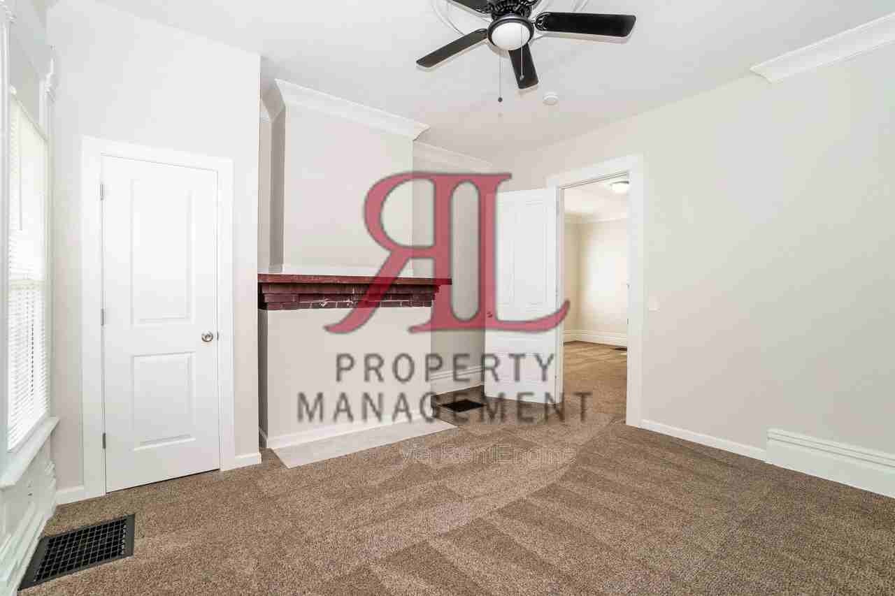 235 W Church St - Photo 7 of 26