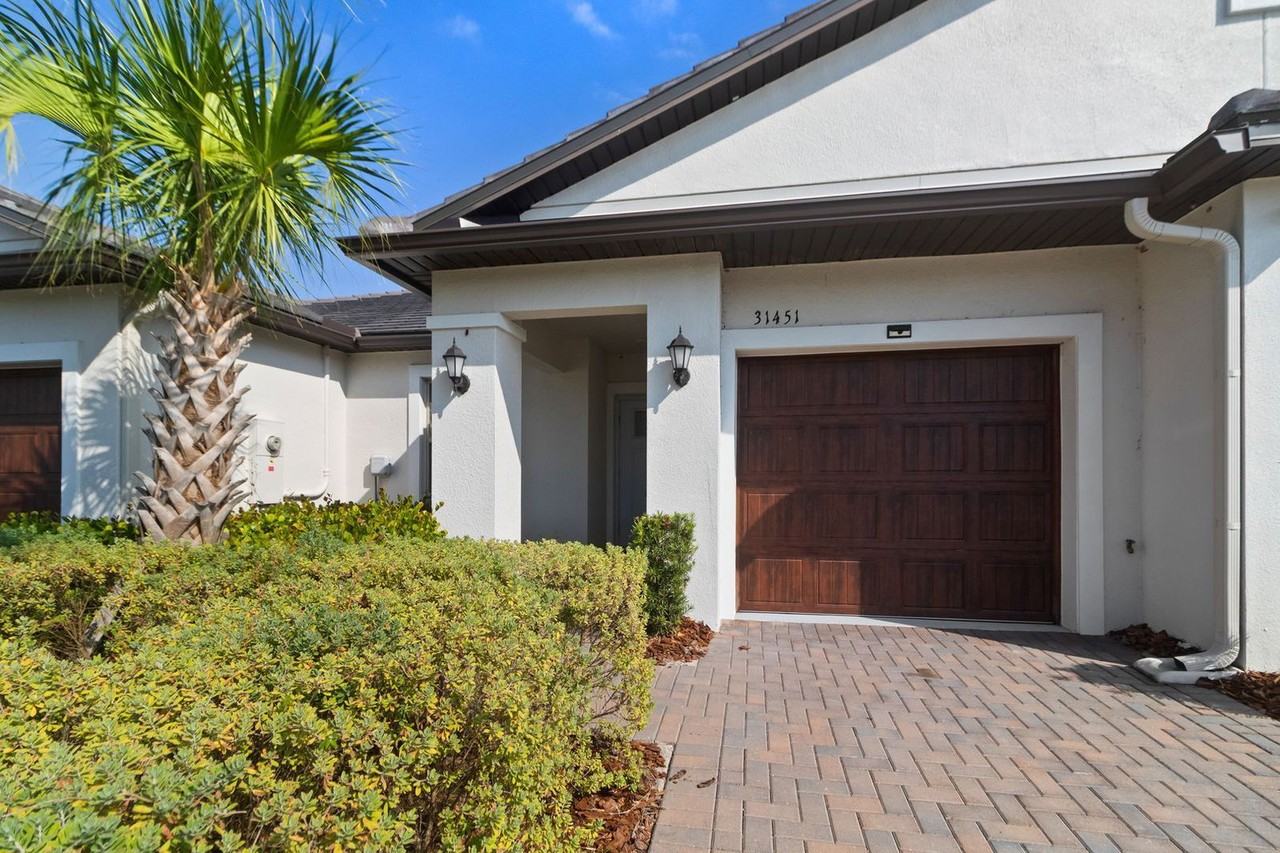 31451 Moniker Mast Ln - Photo 3 of 26