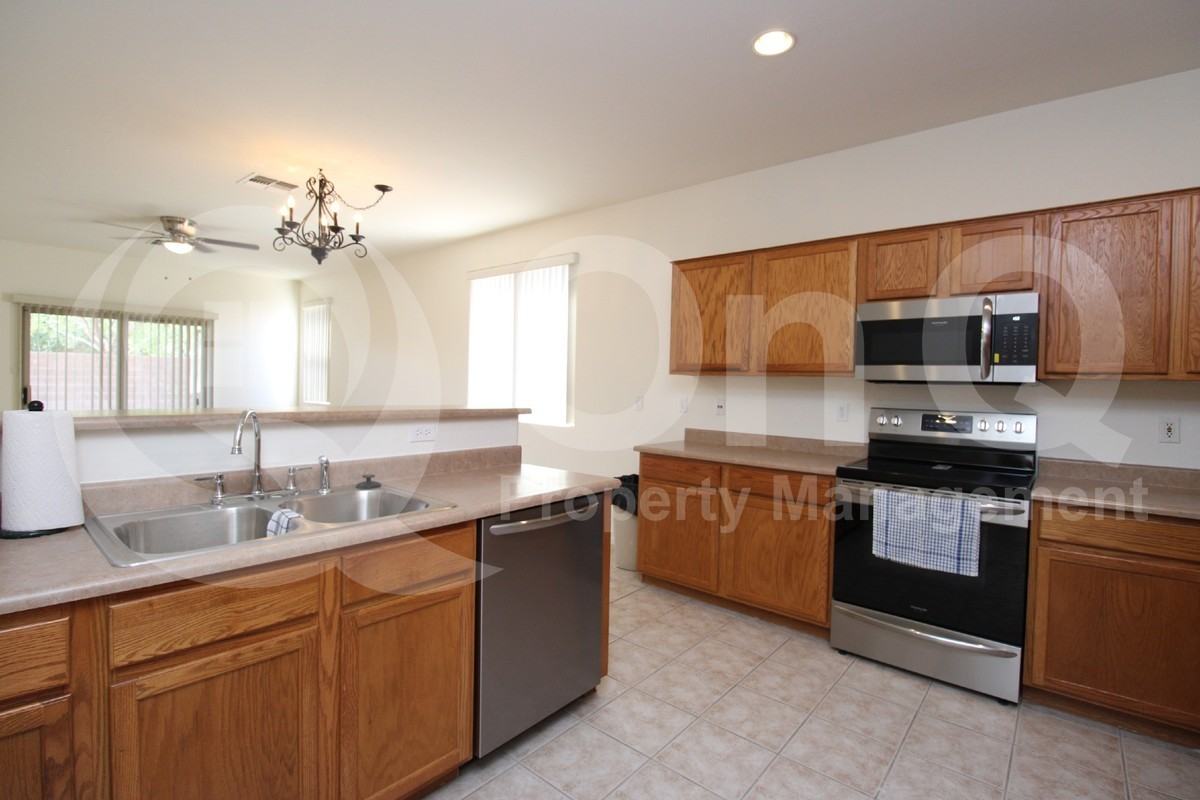 4987 E Thunderbird Dr - Photo 5 of 28