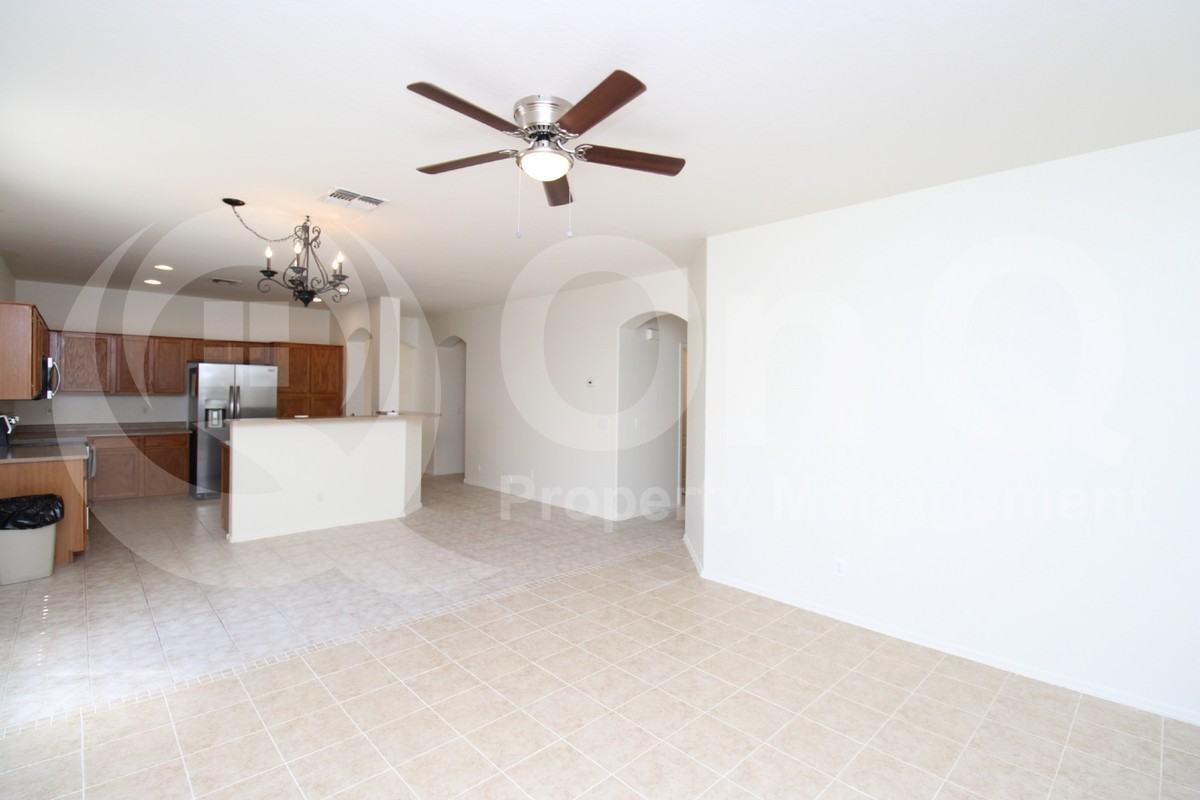 4987 E Thunderbird Dr - Photo 7 of 28