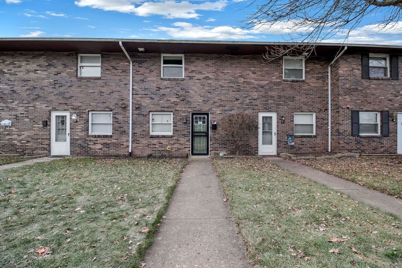 1226 Woodbrook Cir W #D - Photo 2 of 29