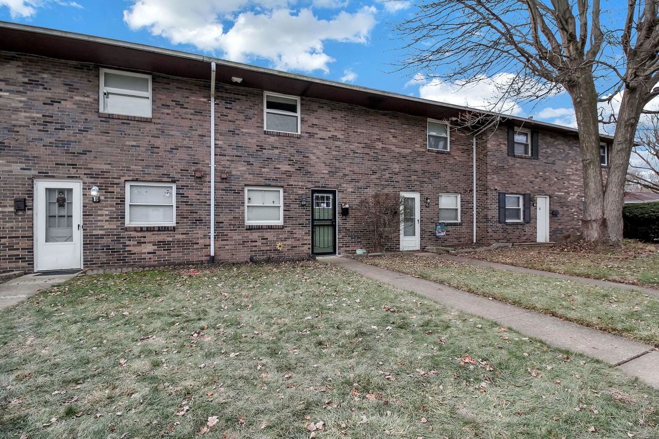 1226 Woodbrook Cir W #D - Photo 3 of 29