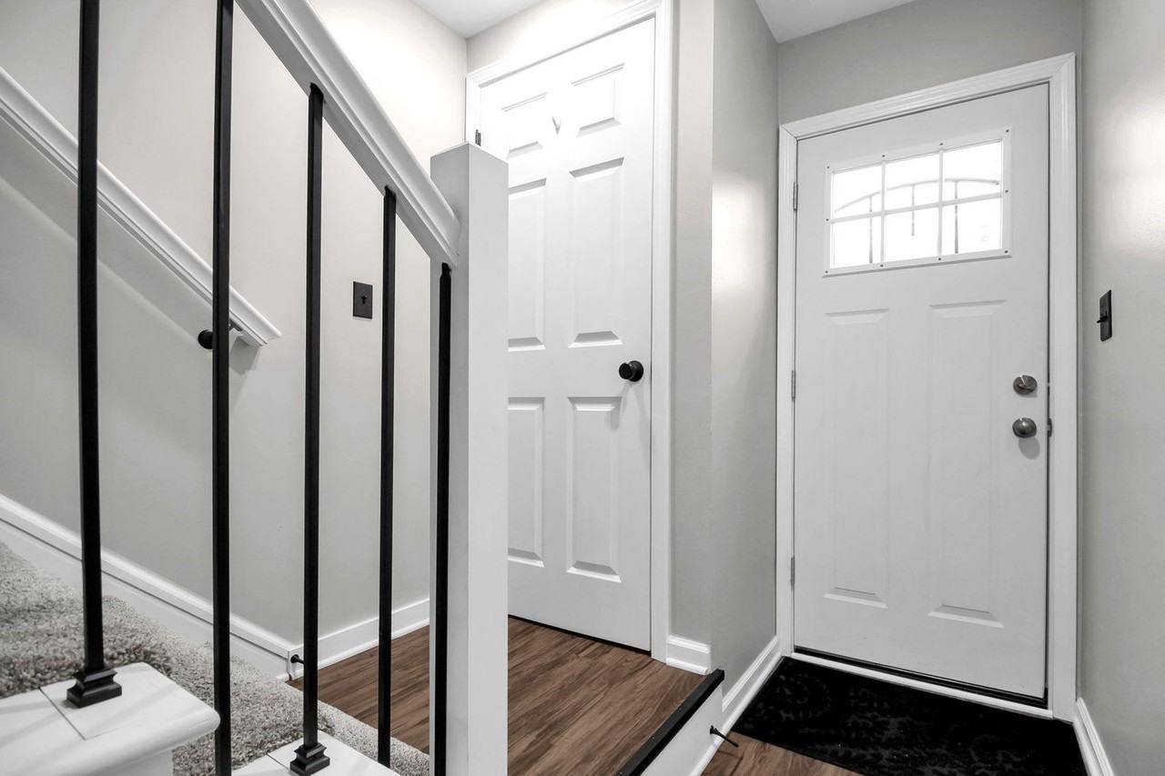 1226 Woodbrook Cir W #D - Photo 6 of 29