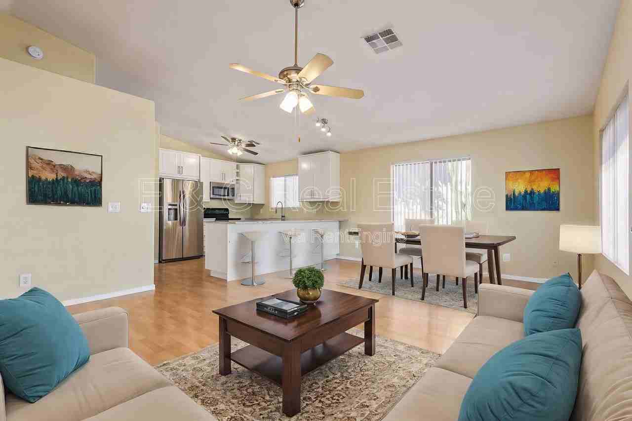 19011 N 12th Dr - Photo 6 of 28