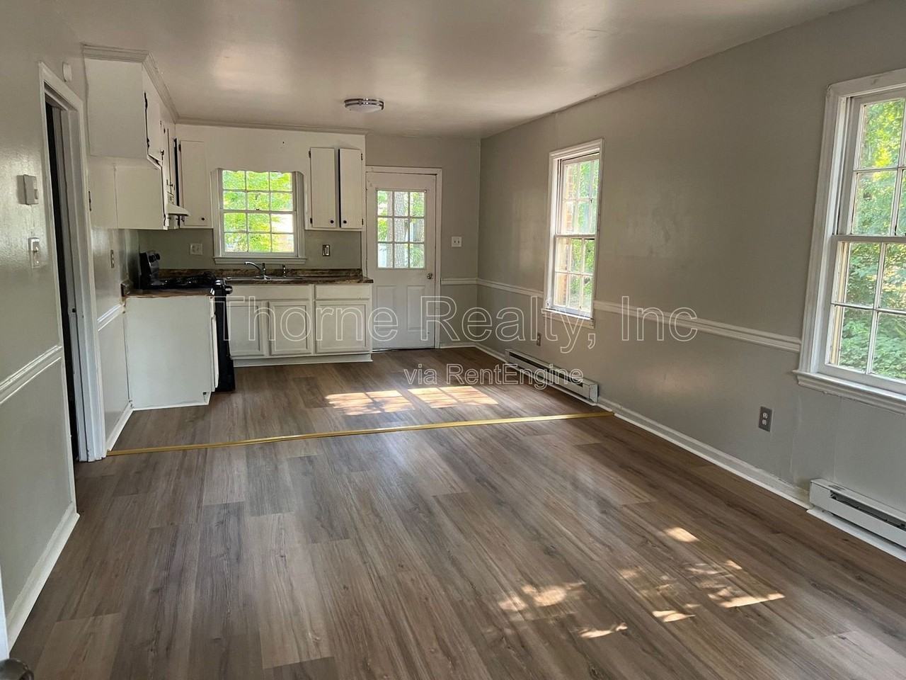 1705 Fountain St - Photo 2 of 6