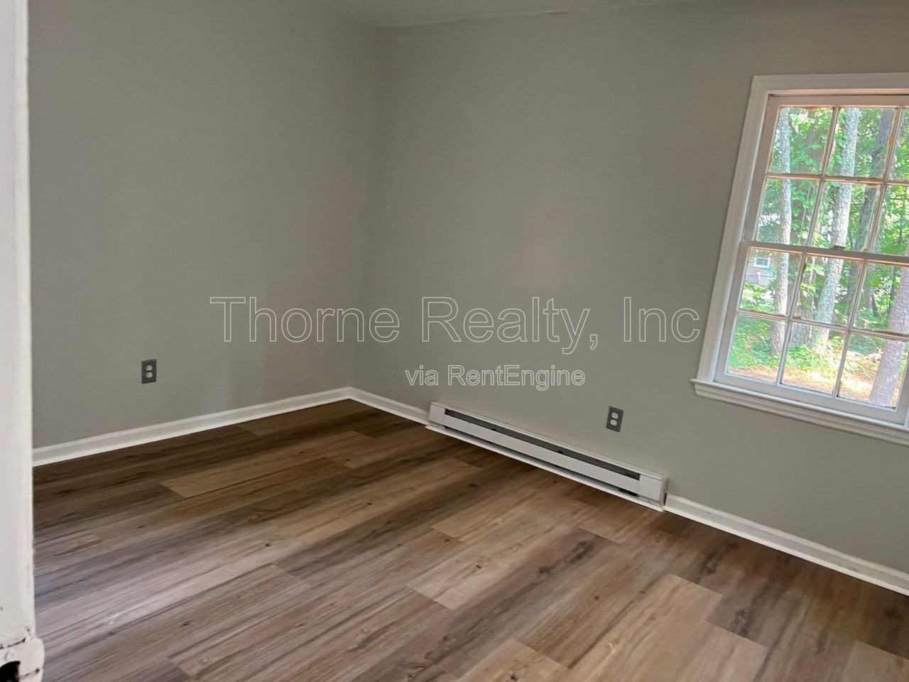 1705 Fountain St - Photo 4 of 6