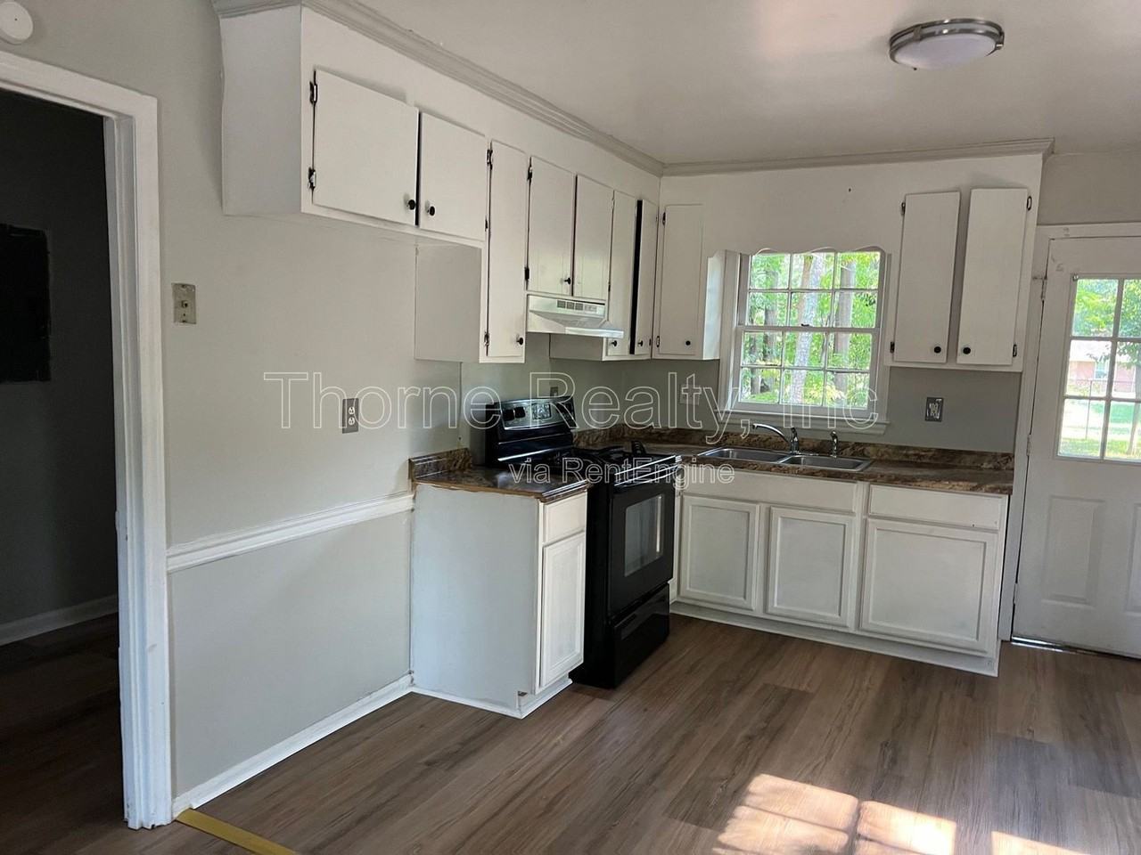 1705 Fountain St - Photo 6 of 6