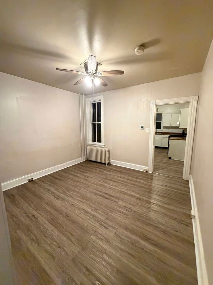 526 Howard Ave - Photo 3 of 24