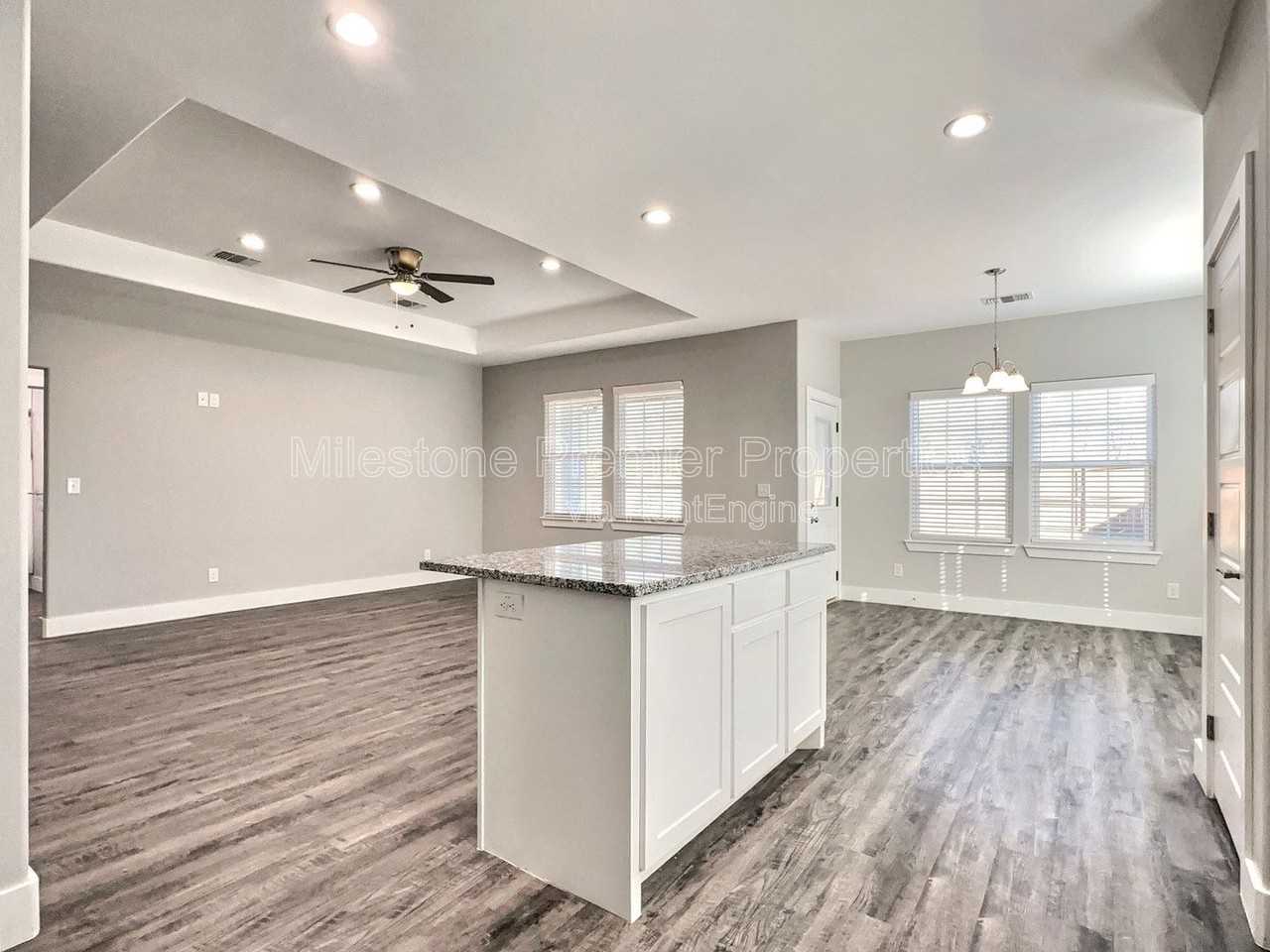 1036 Ray Dr - Photo 6 of 25