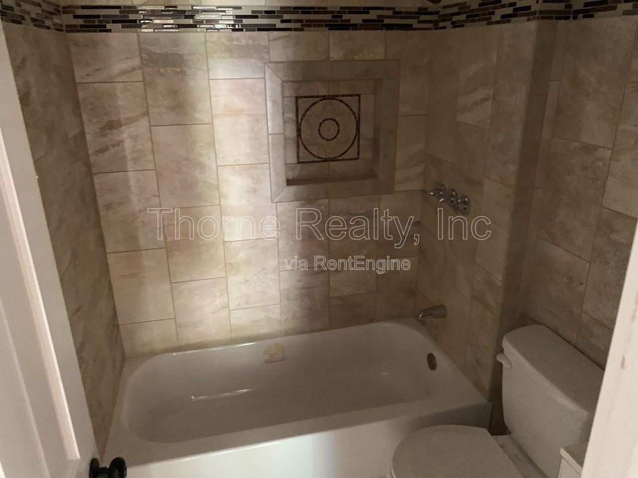 813 Clark St - Photo 3 of 22