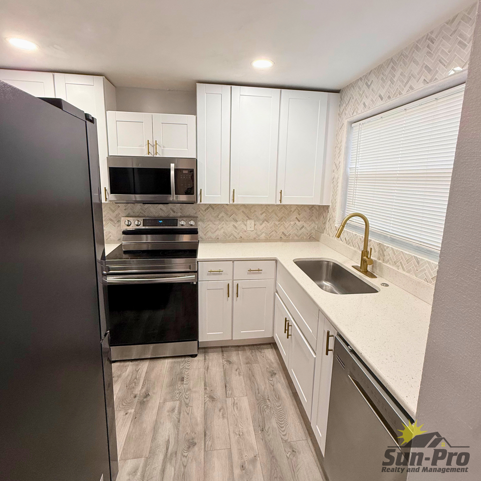 332 S Seneca Blvd - Photo 7 of 16