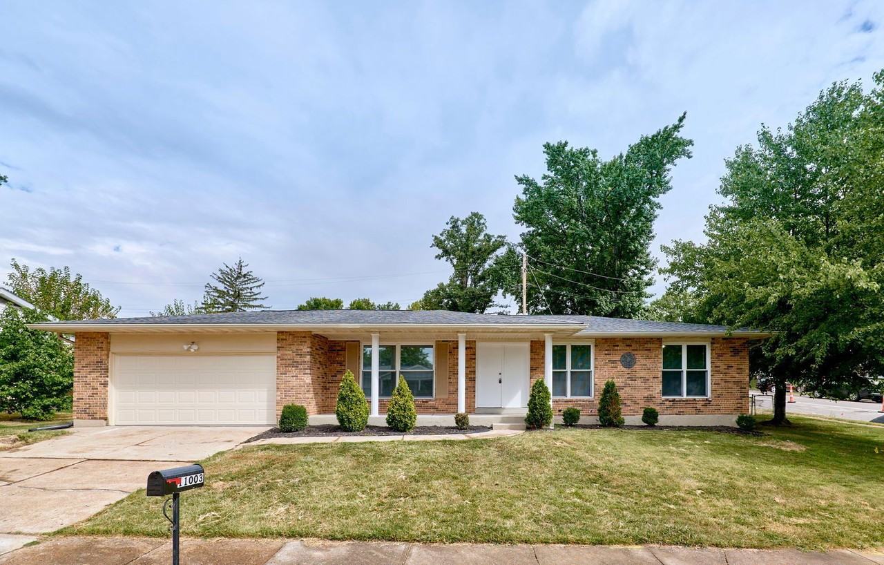 11003 Fawnhaven Dr - Photo 2 of 38