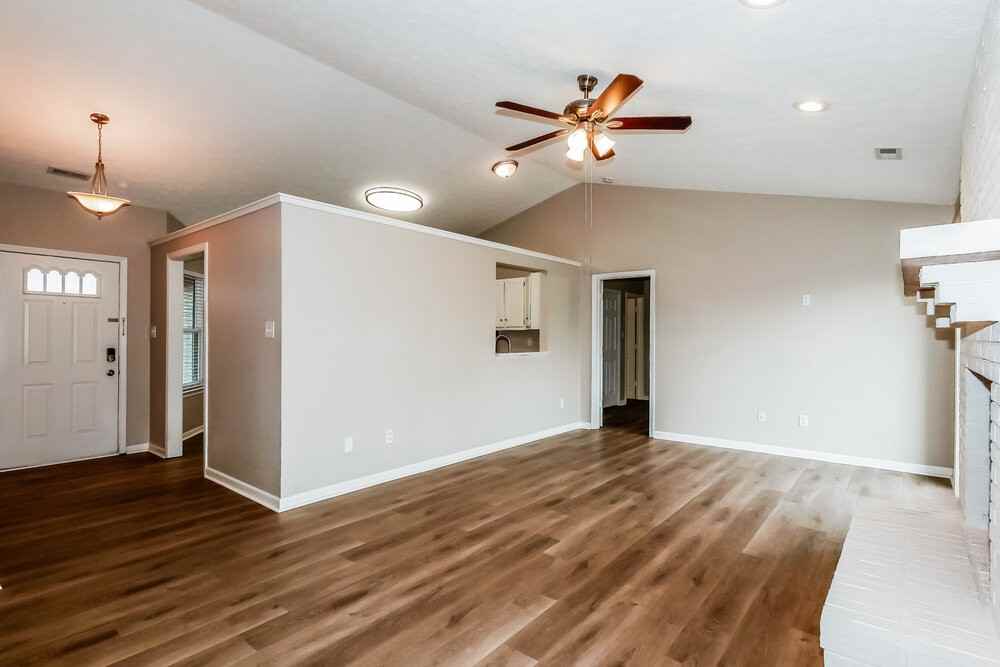 6233 Carrie Cir - Photo 5 of 16