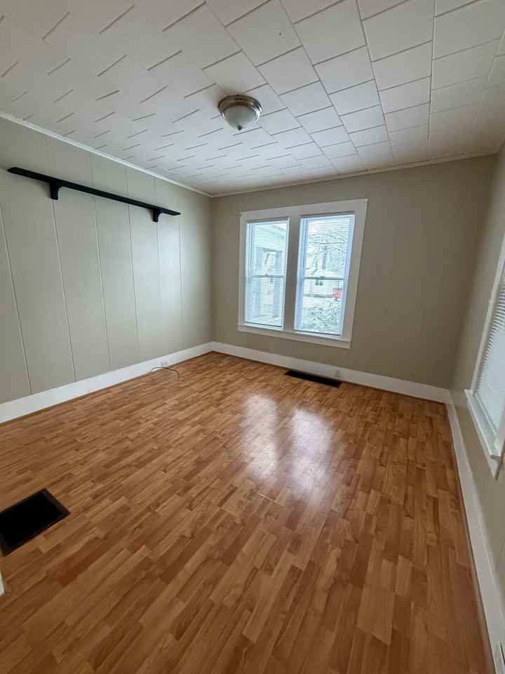 97 Pendleton St #1 - Photo 4 of 12