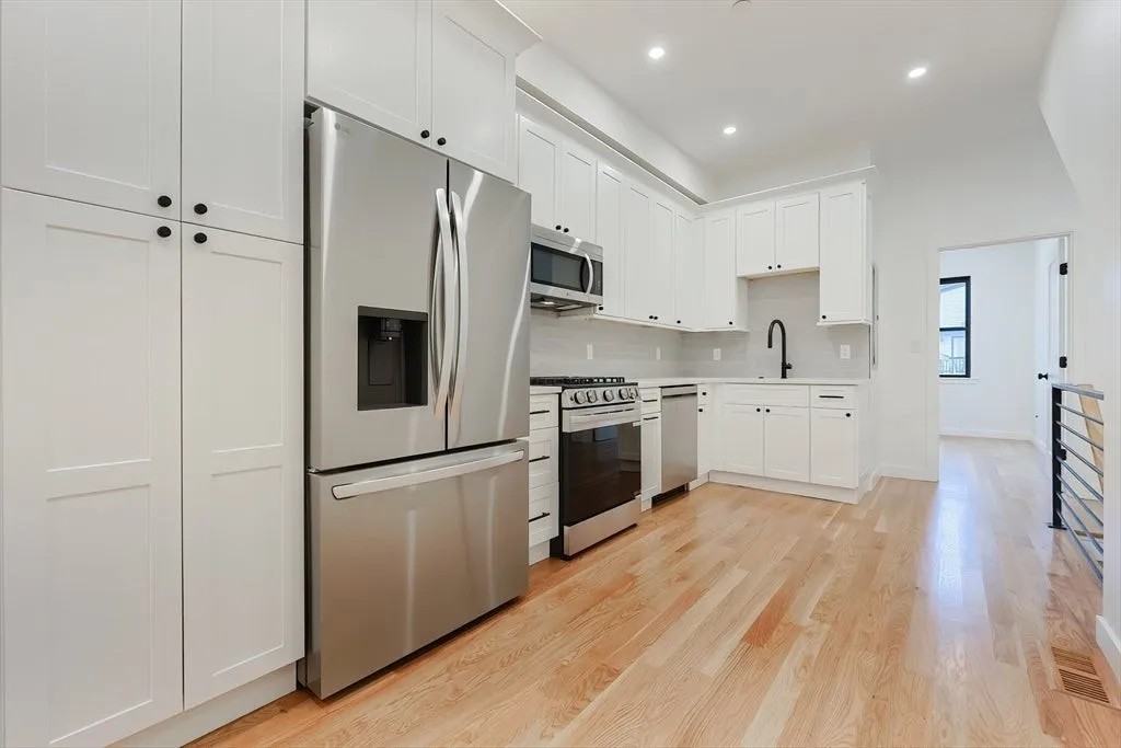 12 George St #2 - Photo 5 of 26