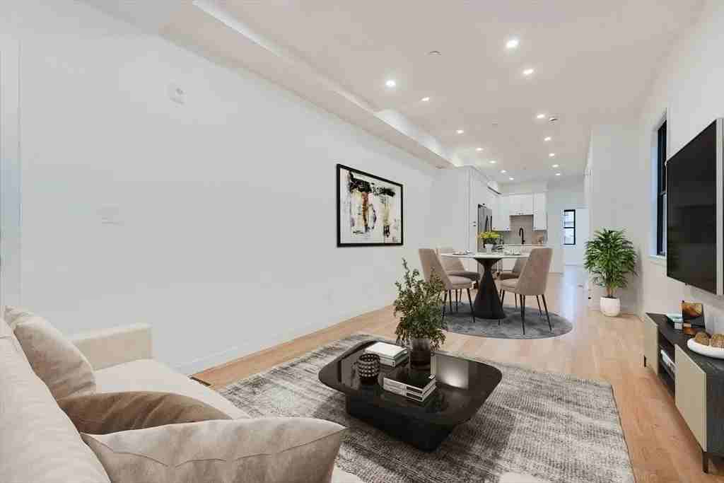 12 George St #2 - Photo 7 of 26