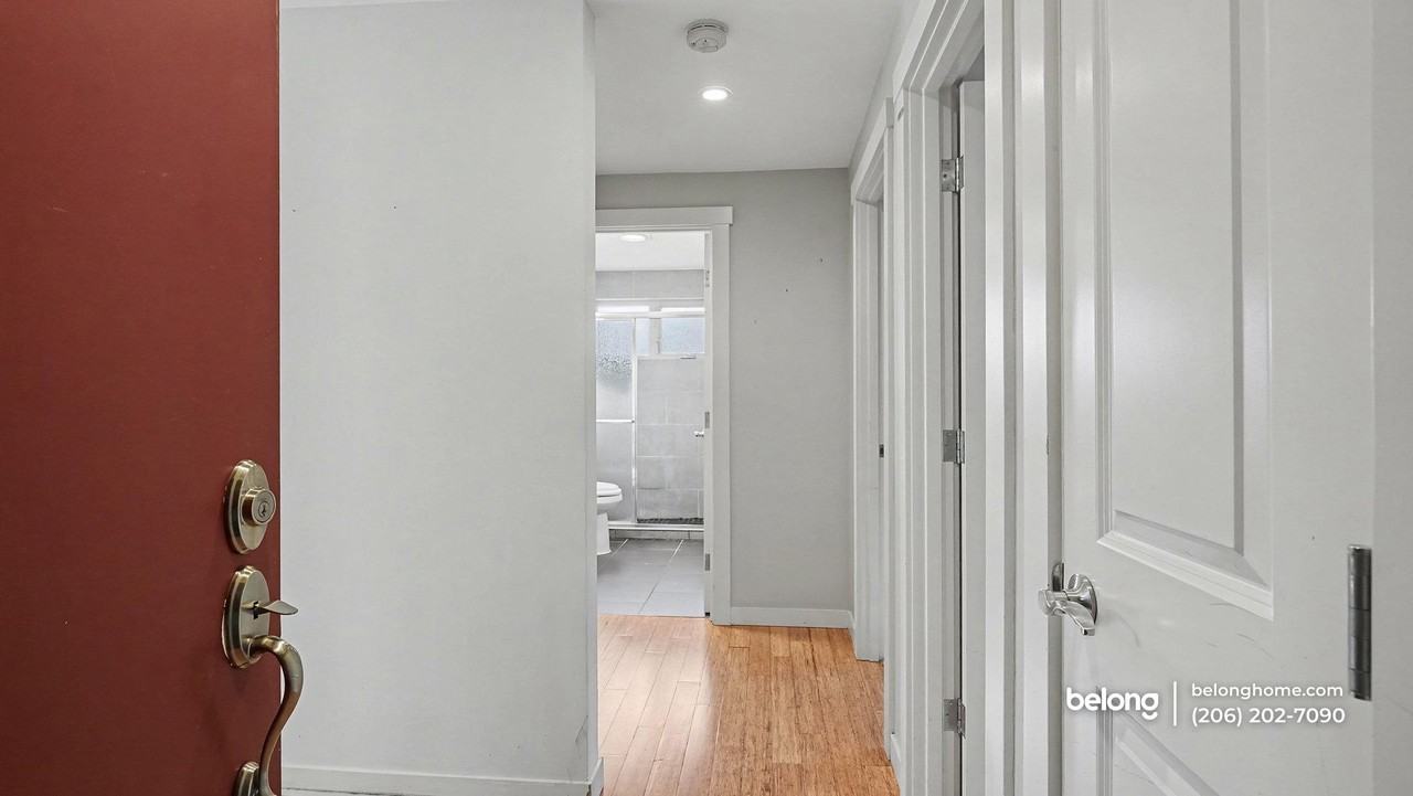 15152 Ne 82nd St #304 - Photo 3 of 17