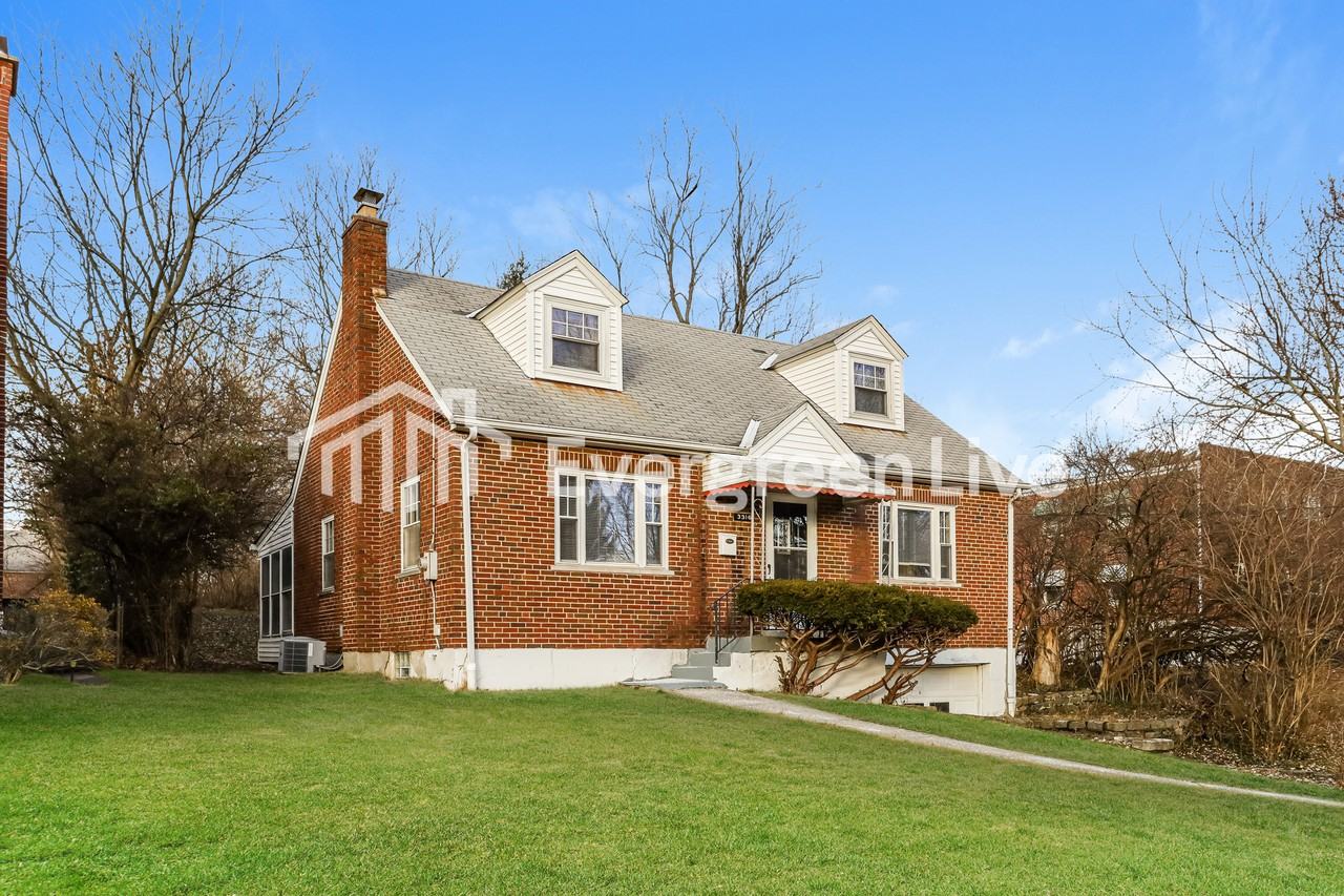 3316 Robinet Dr - Photo 2 of 15