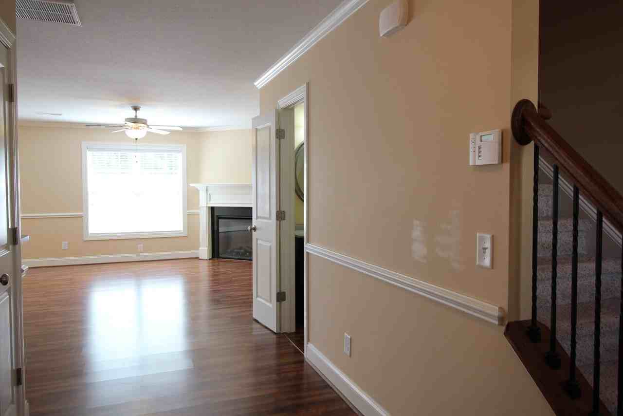 120 Chandler Dr Apt H - Photo 7 of 39