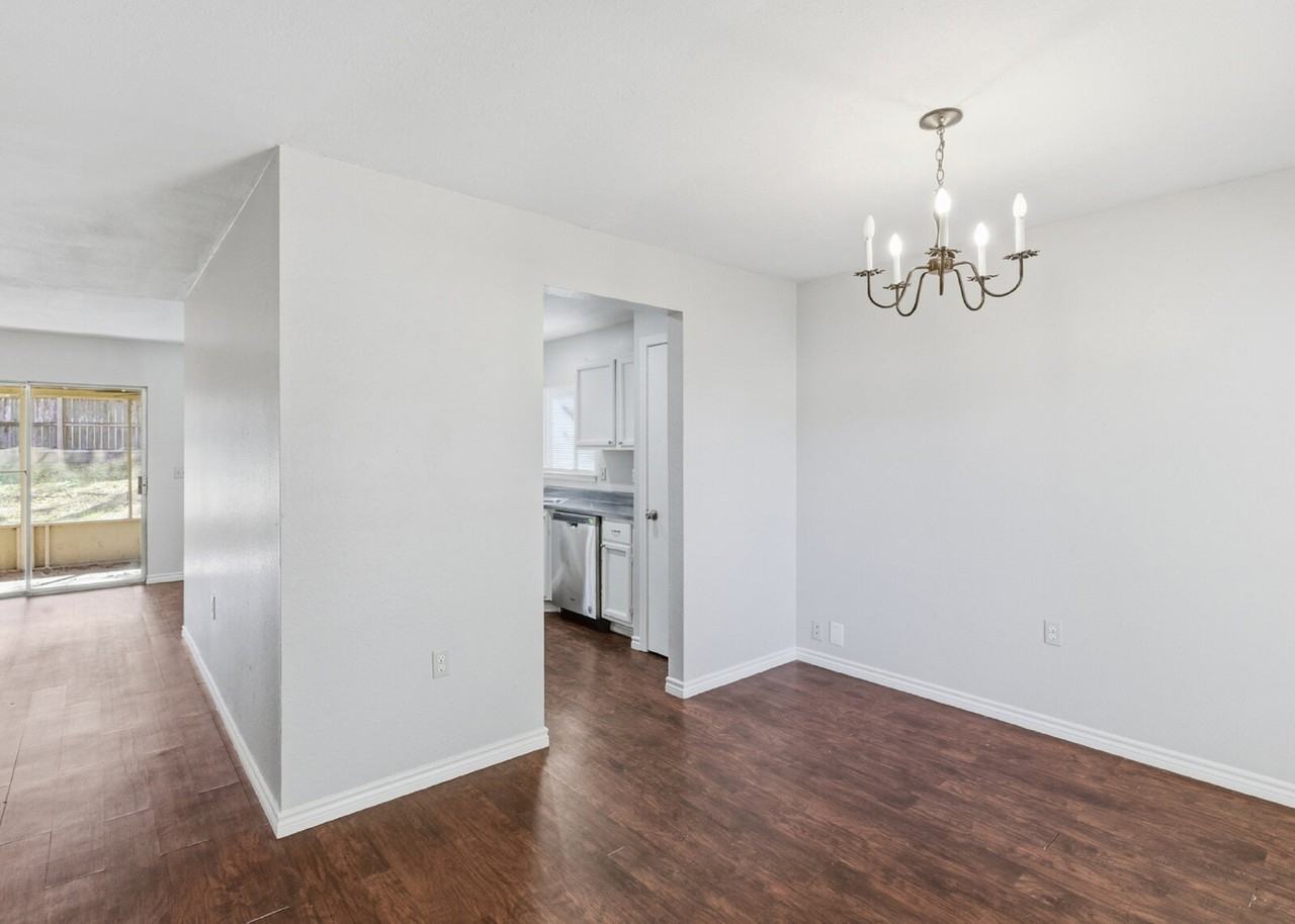 5938 Oak Run St - Photo 2 of 19