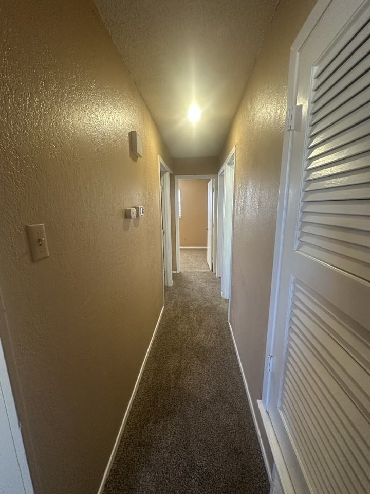 6407 28th St - Photo 5 of 11