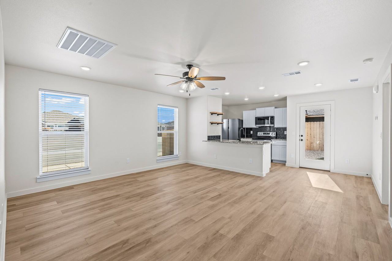 517 East 23rd Street - Photo 3 of 16