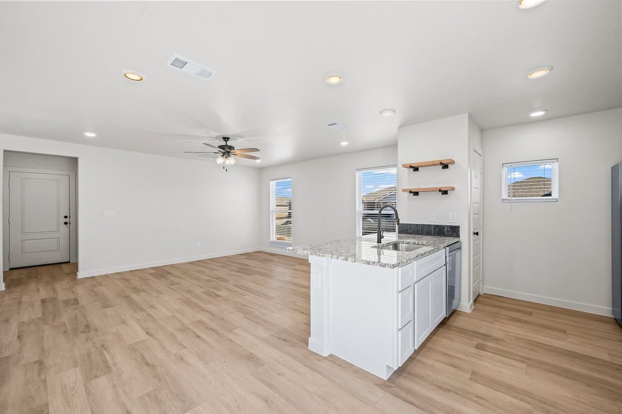 517 East 23rd Street - Photo 7 of 16