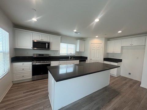 3180 Homeward St - Photo 4 of 12